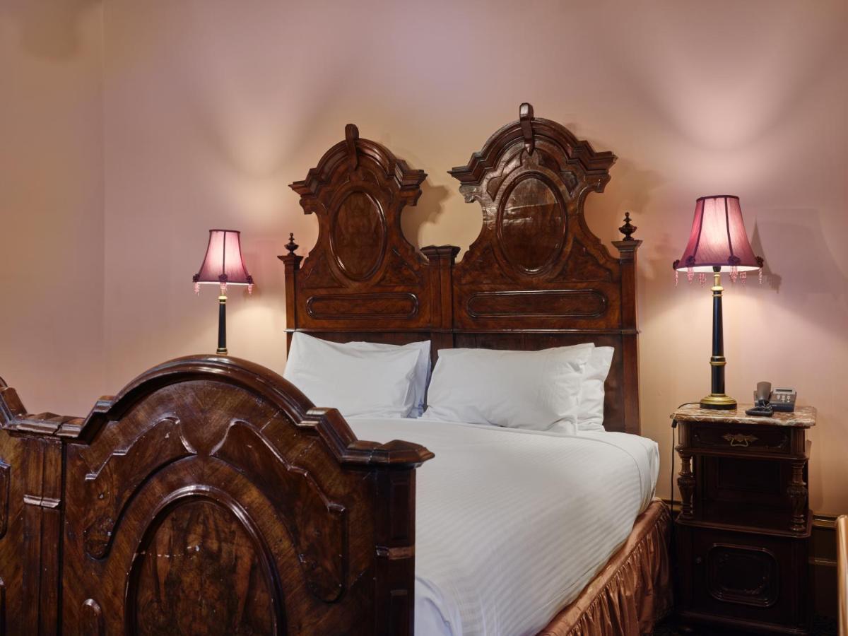 克雷格皇家酒店 巴拉兰特 外观 照片 A room at the hotel