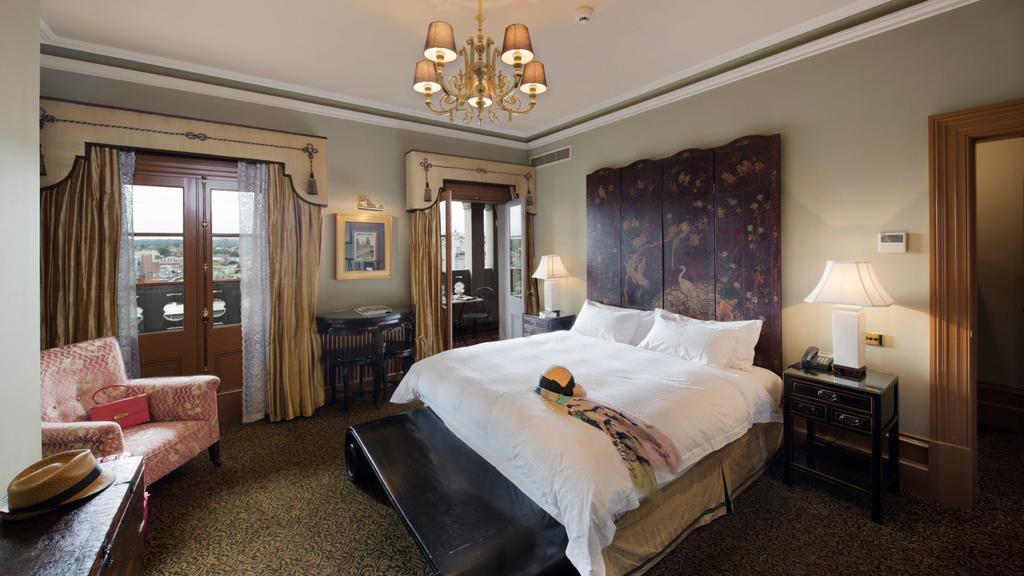 克雷格皇家酒店 巴拉兰特 外观 照片 A guest room at the Hotel de la Paix