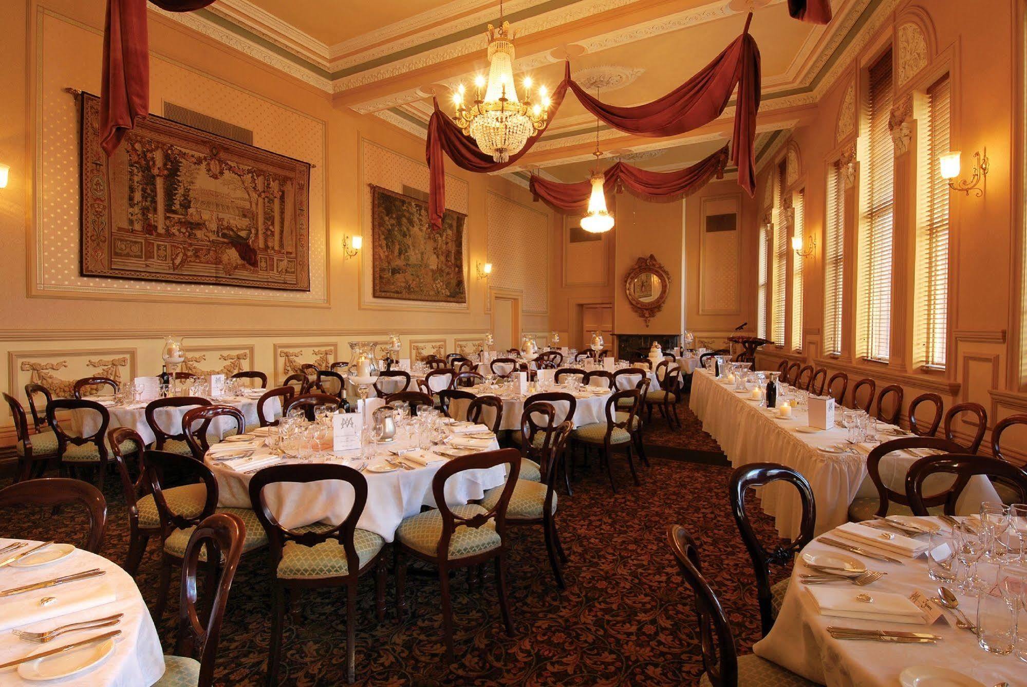 克雷格皇家酒店 巴拉兰特 外观 照片 The restaurant's interior