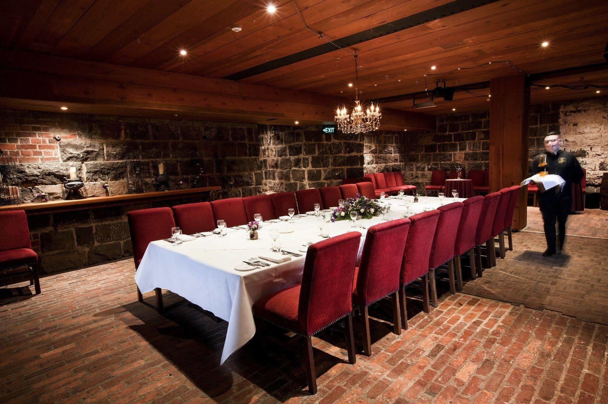 克雷格皇家酒店 巴拉兰特 外观 照片 The restaurant's wine cellar