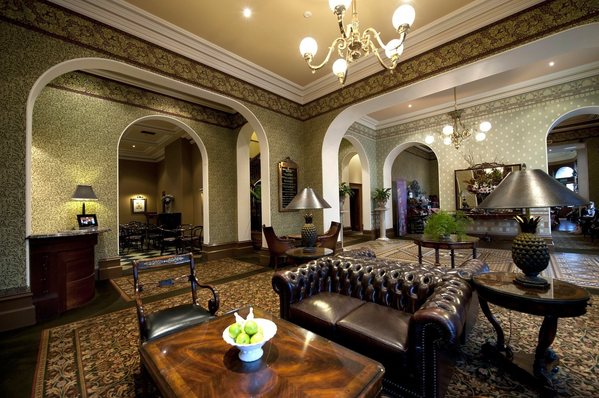 克雷格皇家酒店 巴拉兰特 外观 照片 The lobby of the hotel